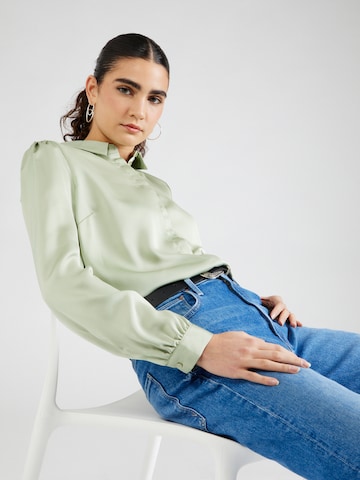 VILA Blouse 'ELLETTE' in Green: front