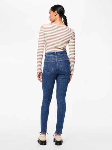 PIECES Skinny Jeansy 'Dea' w kolorze niebieski