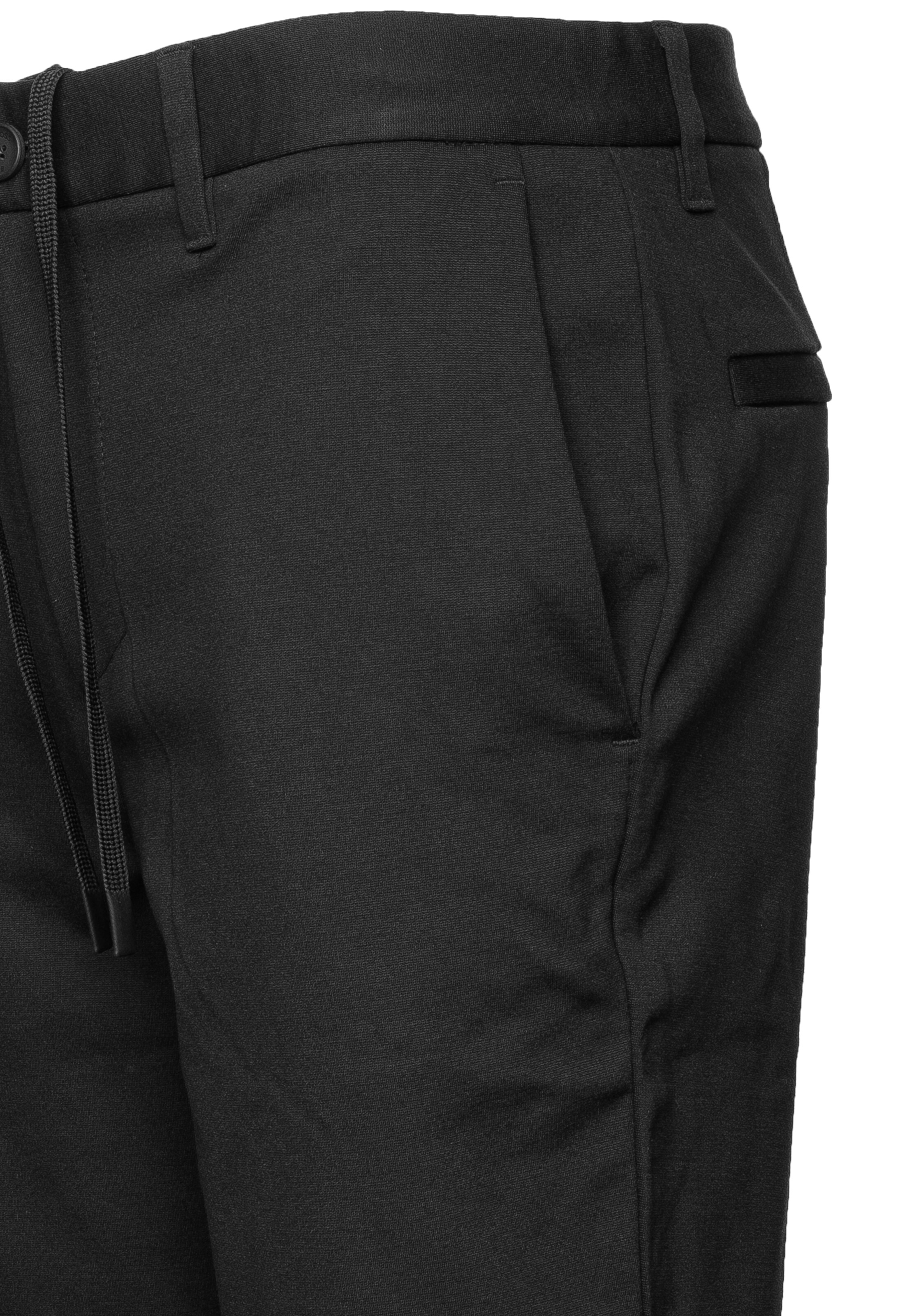 BOSS Regular Shorts in Schwarz