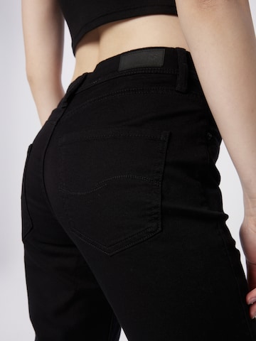 QS - Slimfit Vaquero en negro