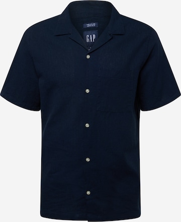 GAP - Ajuste regular Camisa en azul: frente