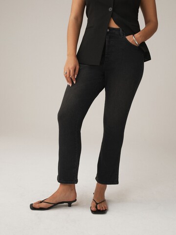 Bootcut Jeans di Next in nero: frontale