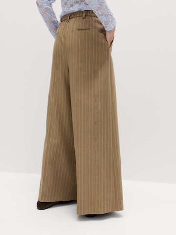 Marks & Spencer Wide Leg Hose in Beige