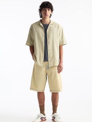 Pull&Bear Comfort fit Button Up Shirt in Green