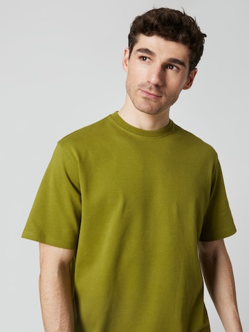 ABOUT YOU x Kevin Trapp - Camiseta 'Kai' en verde