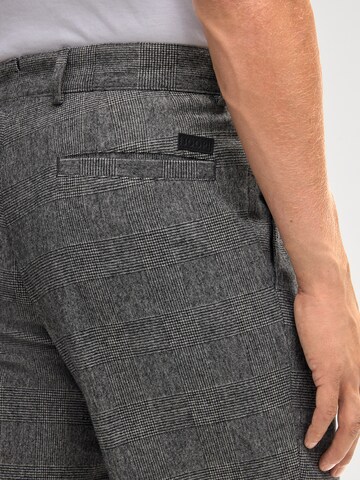Regular Pantalon 'Randor' JOOP! en gris