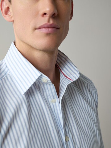 Next Regular Fit Hemd in Blau