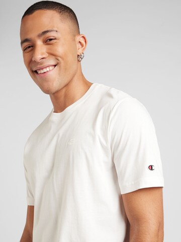 Maglietta di Champion Authentic Athletic Apparel in bianco