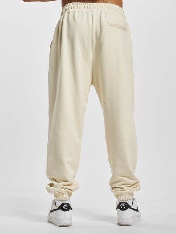 Effilé Pantalon Urban Classics en beige