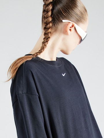 Tricou 'ESSNTL' de la Nike Sportswear pe negru