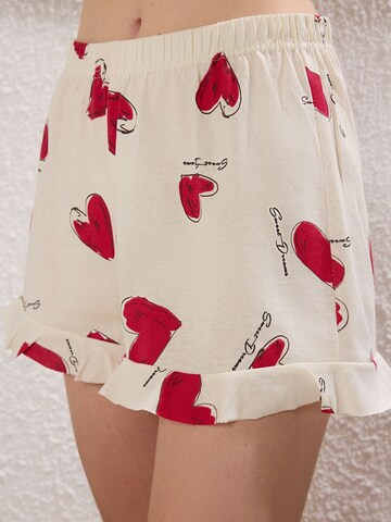 Trendyol Shorty in Beige