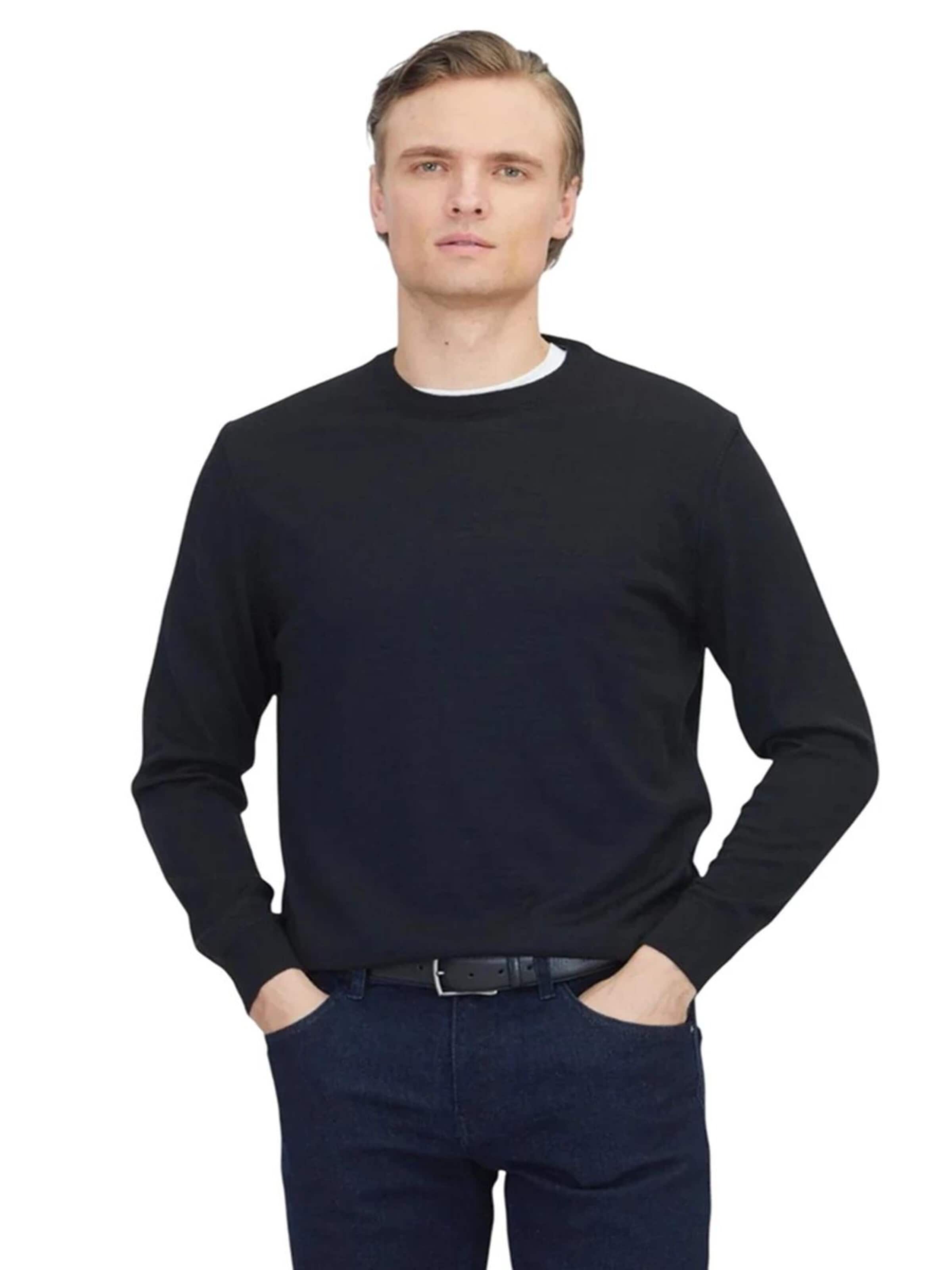 Ramsey Knit Cardigan in Black