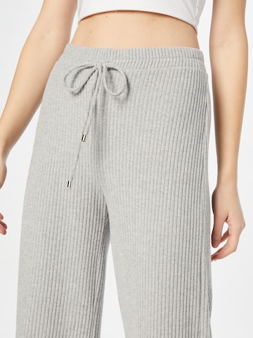 ABOUT YOU Wide leg Trousers 'Natalia' in Grey