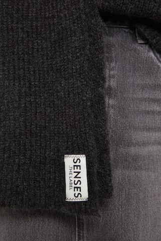 SENSES.THE LABEL Scarf in Black