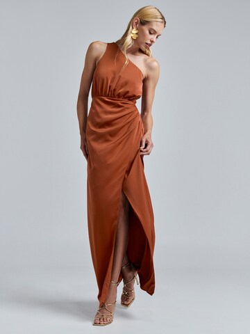 Robe de soirée 'Dusty' BWLDR en orange : devant
