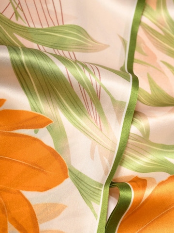 MayTree - Chal 'schmaler Seidenschal Tulpen, orange, grün,' en naranja