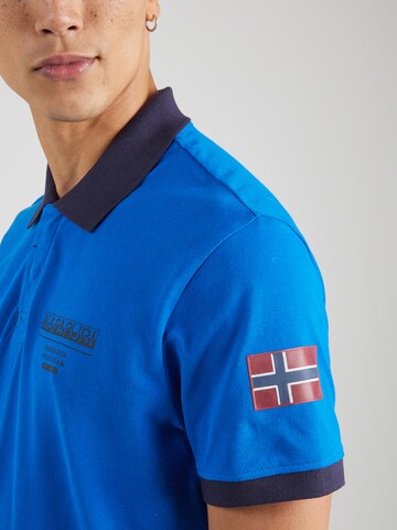 NAPAPIJRI Μπλουζάκι 'EMBERS' σε μπλε