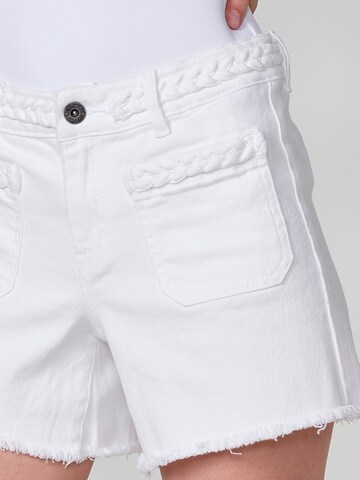 KOROSHI Regular Jeans in Wit