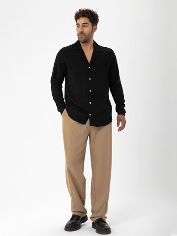 Coupe regular Chemise Dandalo en noir