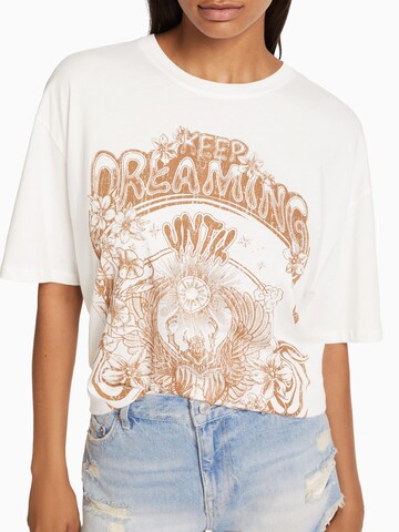 T-shirt Bershka en blanc