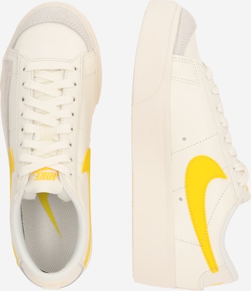 Nike Sportswear Låg sneaker 'Blazer' i beige