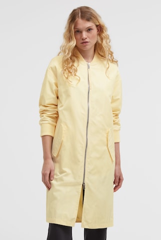 SENSES.THE LABEL Between-Season Jacket in Yellow: front