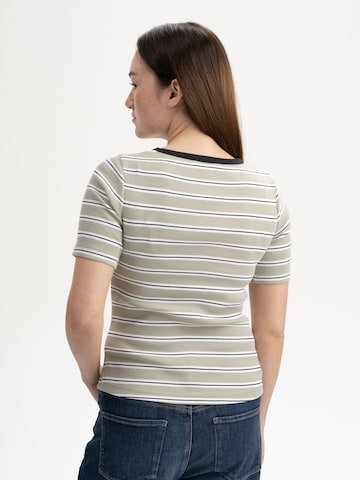 MELA - Camisa 'Jasleen' em verde