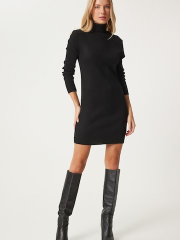 Robes en maille Happiness İstanbul en noir