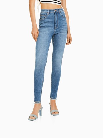 Bershka Skinny Jeans in Blue: front