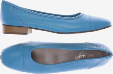 Madeleine Flats & Loafers in 41 in Blue: front