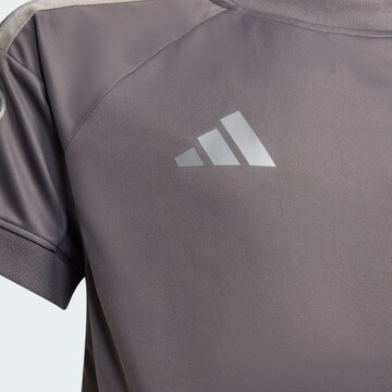 T-Shirt fonctionnel 'Audi Formula One Team Driver' ADIDAS PERFORMANCE en gris