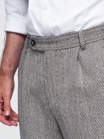 Ombre Дънки Tapered Leg Панталон в сиво