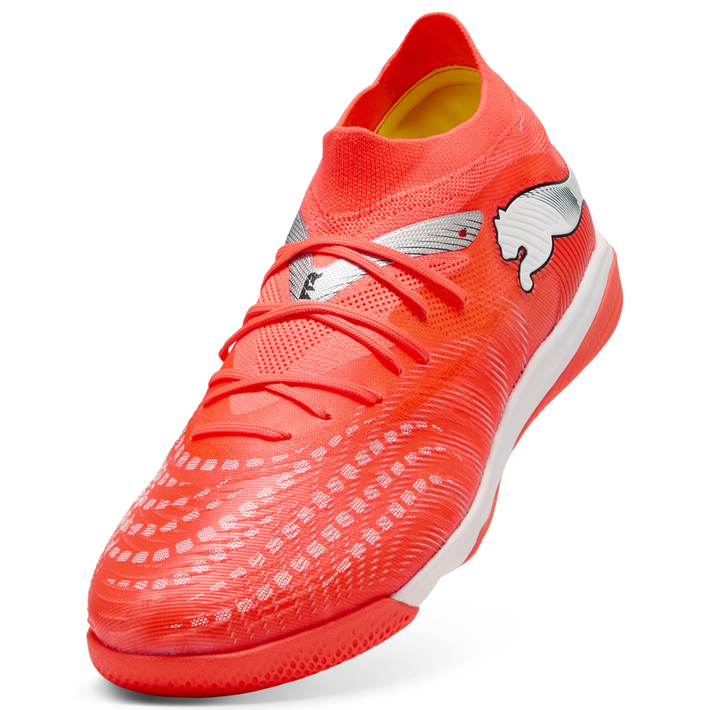 PUMA Soccer shoe 'Future 9 Match' in Red