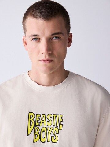 T-Shirt Next en blanc