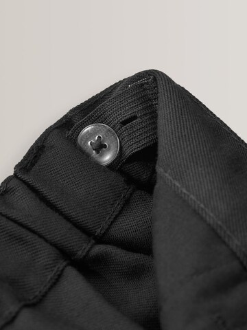regular Pantaloni di Next in nero