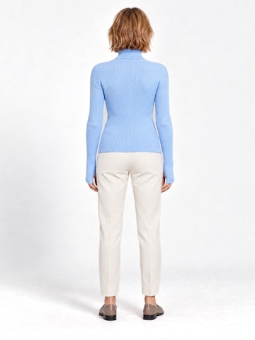 RYVAN Svetr 'Pullover' – modrá