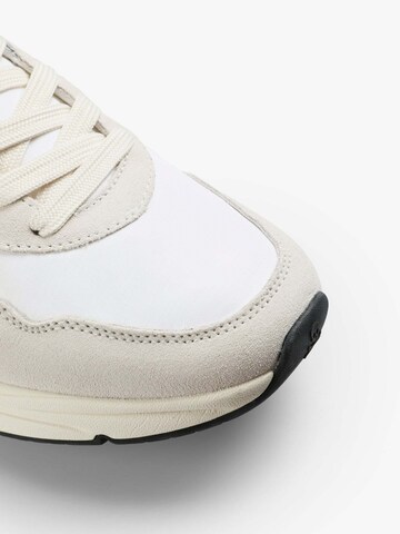 Scalpers Låg sneaker 'James' i vit