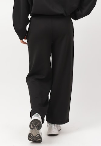 Elara Wide Leg Hose in Schwarz