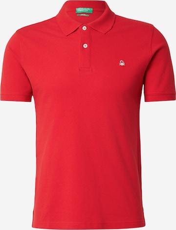 UNITED COLORS OF BENETTON Тениска в червено: отпред