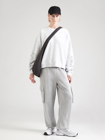 HOLLISTER Sweatshirt 'IZZY LANE' i grå