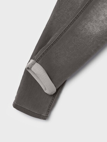 NAME IT - Skinny Vaquero 'NKMTHEO' en gris