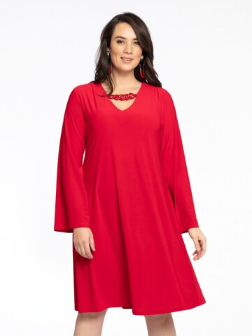 Yoek Dress in Red: front