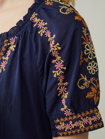 Odd Molly Robe ' Drew ' en bleu foncé, Vue avec produit