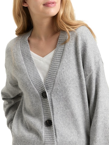 TOM TAILOR Oversized cardigan i grå