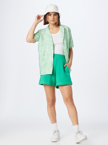 Loosefit Pantaloni 'Beatrice' de la Lindex pe verde