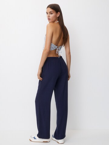 Wide leg Pantaloni de la Pull&Bear pe albastru