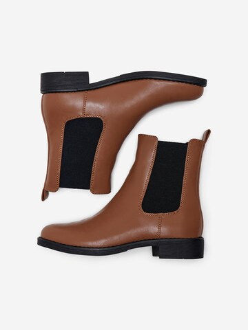 ONLY Chelsea Boots 'Bibi' in Braun