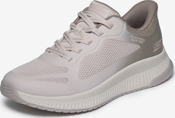 SKECHERS Sneakers in Grey: front