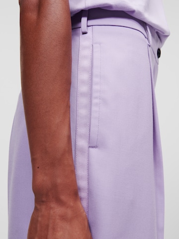 Karl Lagerfeld Regular Pleat-Front Pants in Purple