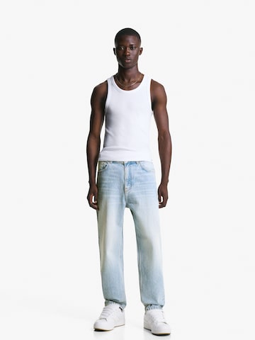 Bershka Loose fit Jeans in Blue